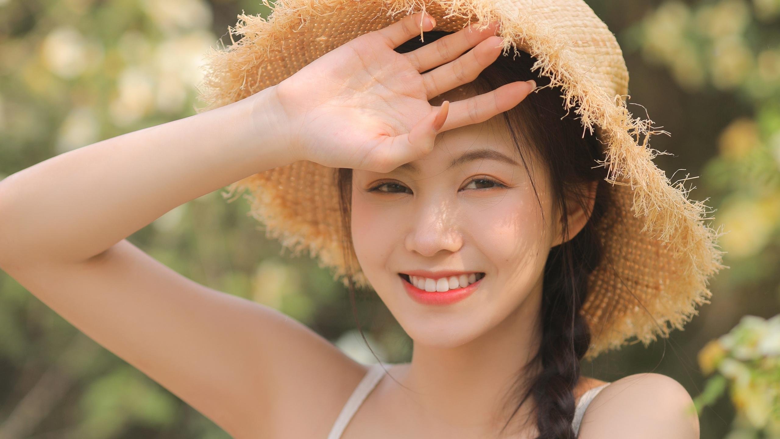 叶夫根尼娅·奇库诺娃冲线瞬间点燃赛场，叶夫根尼·奇吉舍夫